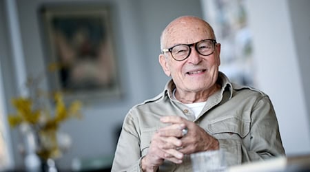 Oscarpreisträger Volker Schlöndorff (86) dreht seinen nächsten Film. (Archivbild) / Foto: Britta Pedersen/dpa