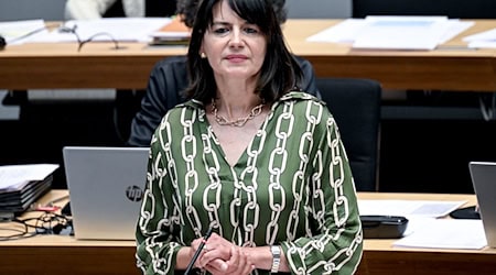 Staatssekretärin Britta Behrendt ist seit 2023 im Amt. (Archivbild)   / Foto: Britta Pedersen/dpa