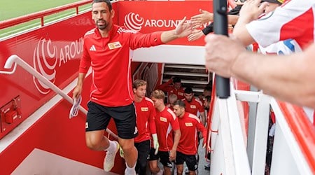Rani Khedira gehört zu den bewährten Kräften bei Union Berlin (Archivbild).  / Foto: Andreas Gora/dpa