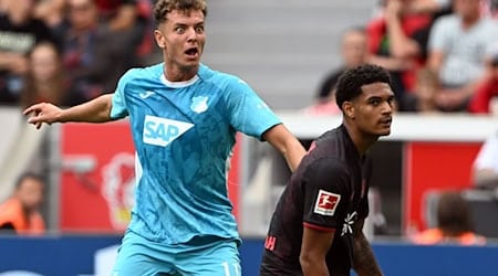 Fisnik Asllani (l) kehrt mit Hoffenheim in seine Heimatstadt Berlin und zu seinem Jugendverein zurück.  / Foto: Federico Gambarini/dpa
