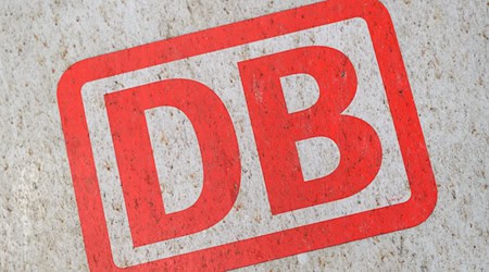 Die Bahn will die Strecke zwischen Cottbus und Lübbenau zweigleisig ausbauen. (Symbolbild) / Foto: Patrick Pleul/dpa