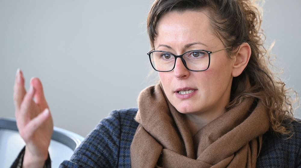 Brandenburgs Landwirtschaftsministerin Hanka Mittelstädt (SPD) hat um die Entlassung ihres Staatssekretärs Gregor Beyer gebeten. (Archivbild) / Foto: Jens Kalaene/dpa
