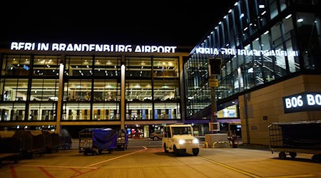 Am BER gibt es weiterhin Probleme mit der IT. (Archivbild) / Foto: Jörg Carstensen/dpa