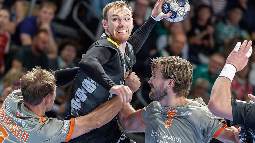 Mathias Gidsel freute vor allem die Geschlossenheit des Teams gegen Aalborg / Foto: Andreas Gora/dpa