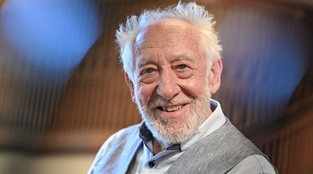 Dieter Hallervorden wird 90 und feiert seinen runden Geburtstag auf der Bühne. / Foto: Jens Kalaene/dpa