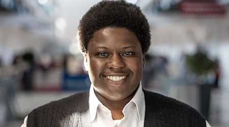 Der Vorsitzende der Jusos Brandenburg, Leonel Richy Andicene, hält mehr Präsenz der SPD vor Ort für nötig. (Archivbild) / Foto: Frank Hammerschmidt/dpa