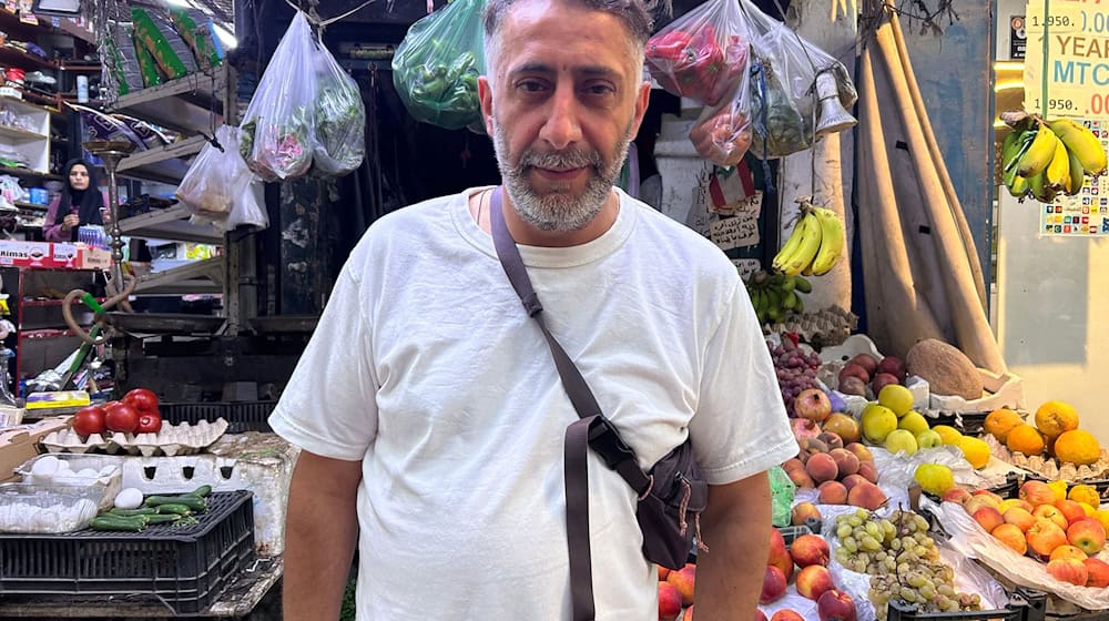 «Ich bin Kreuzberger Berliner Libanese», sagt Ramadan. / Foto: Amira Rajab/dpa