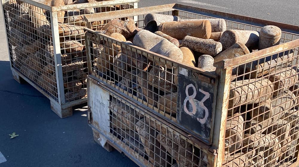 Bei der BSR landen täglich rund 125 Flaschen Lachgasflaschen. / Foto: Mia Bucher/dpa