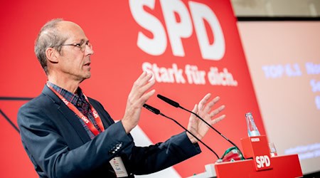Mark Rackles soll Senator für Kinder und Bildung werden. Die Bremer SPD hat ihn für das Amt nominiert.  / Foto: Hauke-Christian Dittrich/dpa