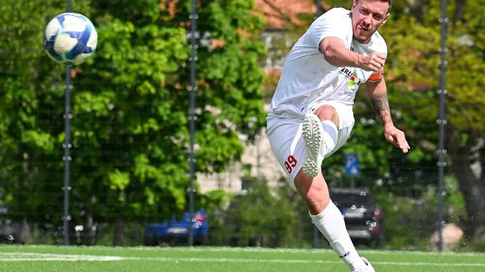 Max Kruse spielt inzwischen für den Berliner Amateurverein BSV Al-Dersimspor. / Foto: Soeren Stache/dpa
