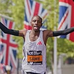London-Sieger Sabastian Sawe tritt am Sonntag beim Berlin-Marathon an. (Archivbild) / Foto: Alberto Pezzali/AP/dpa