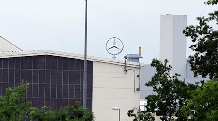 Die IG Metall lädt zu einem Aktionstag für die Zukunft des Sprinter-Werks von Mercedes-Benz in Ludwigsfelde (Archivbild). / Foto: Soeren Stache/dpa-Zentralbild/ZB