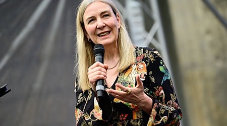 Marion Ackermann hat nach 100 Tagen an der Spitze der Preußenstiftung ihre Pläne vorgestellt. / Foto: Fabian Sommer/dpa