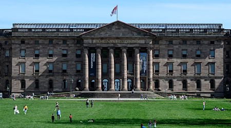 Anlässlich der Rückgabe des Drucks wird nun eine Dürer-Ausstellung in Schloss Wilhelmshöhe geplant, die vermutlich im Herbst 2026 öffnen soll. (Archivbild) / Foto: Swen Pförtner/dpa