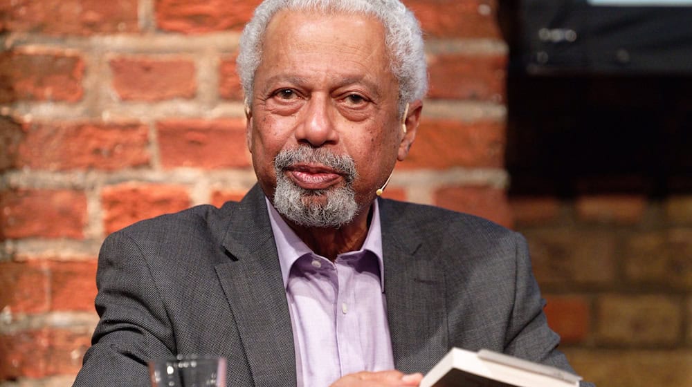 Literaturnobelpreisträger Abdulrazak Gurnah liest aus seinem neuen Buch in Potsdam (Archivbild). / Foto: Henning Kaiser/dpa