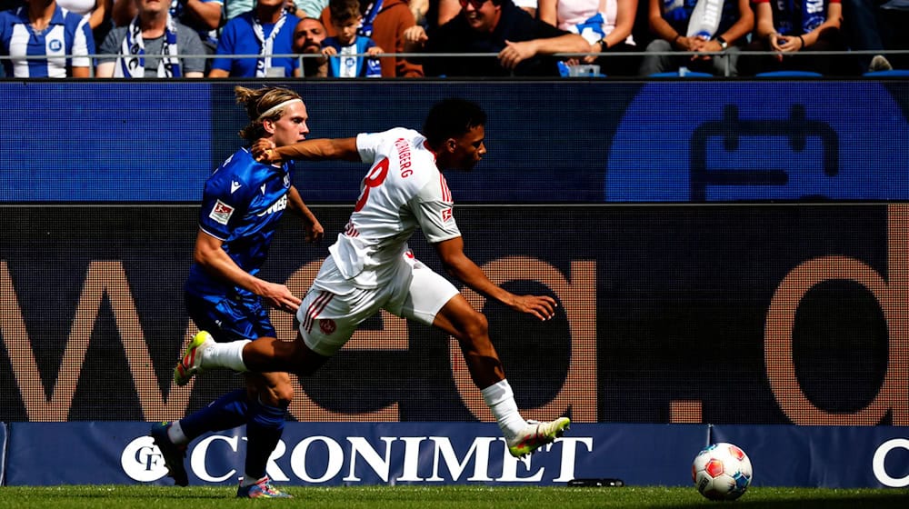 Nürnbergs Leihgabe Henri Koudossou muss nach einem Trainingsunfall lange pausieren. (Archivfoto) / Foto: Philipp von Ditfurth/dpa