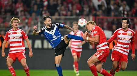 Dieser Tritt hat für HSV-Profi Vieira Folgen.  / Foto: Soeren Stache/dpa