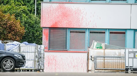 Unterstützer der Hamas nennt Israals Botschafter die Täter. / Foto: Jason Tschepljakow/dpa