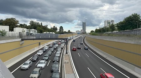 Für eine Verlängerung der A100 bis Lichtenberg plädierten sich 57 Prozent der Befragten aus. (Archivbild) / Foto: Silke Sullivan/dpa Für eine Verlängerung der A100 bis Lichtenberg plädierten sich 57 Prozent der Befragten aus. (Archivbild) / Foto: Silke Sullivan/dpa