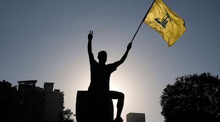 Ein Berliner Hisbollah-Anhänger wird angeklagt.  / Foto: Bilal Hussein/AP/dpa