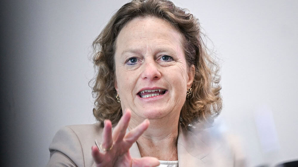 BER-Chefin Aletta von Massenbach hält es für wichtig, Inlandsflüge am BER anzubieten. (Archivbild) / Foto: Jens Kalaene/dpa BER-Chefin Aletta von Massenbach hält es für wichtig, Inlandsflüge am BER anzubieten. (Archivbild) / Foto: Jens Kalaene/dpa