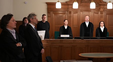 Knapp drei Monate nach einer Verurteilung wegen Vergewaltigung einer Abiturientin wird gegen einen 38-Jährigen in einem zweiten Prozess wegen weiterer Vergewaltigungsvorwürfe verhandelt. / Foto: Soeren Stache/dpa