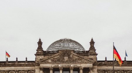 Politische Debatte über strengere und zugleich fairere Glücksspielregeln. / Foto: Niki Nagy auf pexels.com Politische Debatte über strengere und zugleich fairere Glücksspielregeln. / Foto: Niki Nagy auf pexels.com