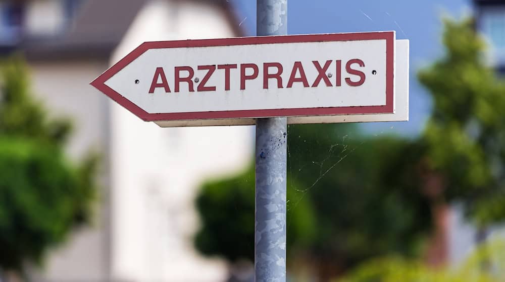 In Brandenburg herrscht Ärztemangel - vor allem auf dem Land. (Symbolbild) / Foto: Soeren Stache/dpa-Zentralbild/dpa