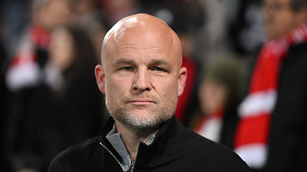 Rouven Schröder stärkte Trainer Eugen Polanski den Rücken. / Foto: Soeren Stache/dpa