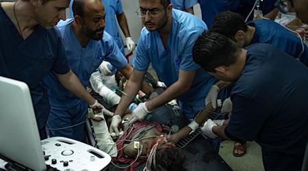 Im Gaza-Krieg wurden bei israelischen Angriffen viele Kinder verletzt. (Archivbild)  / Foto: Fatima Shbair/AP/dpa