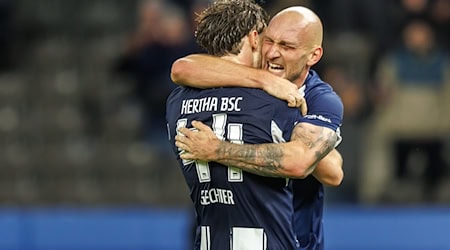 Das 1:0 gegen Düsseldorf war für Toni Leistner und Co. der emotionalste Hertha-Sieg in dieser Zweitliga-Saison. / Foto: Andreas Gora/dpa Das 1:0 gegen Düsseldorf war für Toni Leistner und Co. der emotionalste Hertha-Sieg in dieser Zweitliga-Saison. / Foto: Andreas Gora/dpa