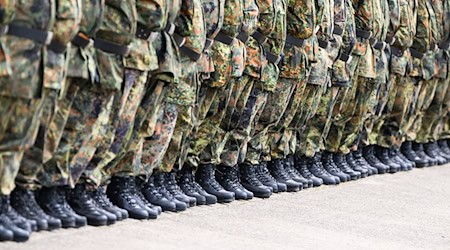 Vor den deutschen Landstreitkräften lägen anspruchsvolle Aufgaben, meint der neue Inspekteur des Heeres, Christian Freuding. (Symbolbild) / Foto: Julian Stratenschulte/dpa