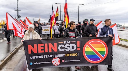 Protest gegen den CSD in Cottbus / Foto: Frank Hammerschmidt/dpa Protest gegen den CSD in Cottbus / Foto: Frank Hammerschmidt/dpa