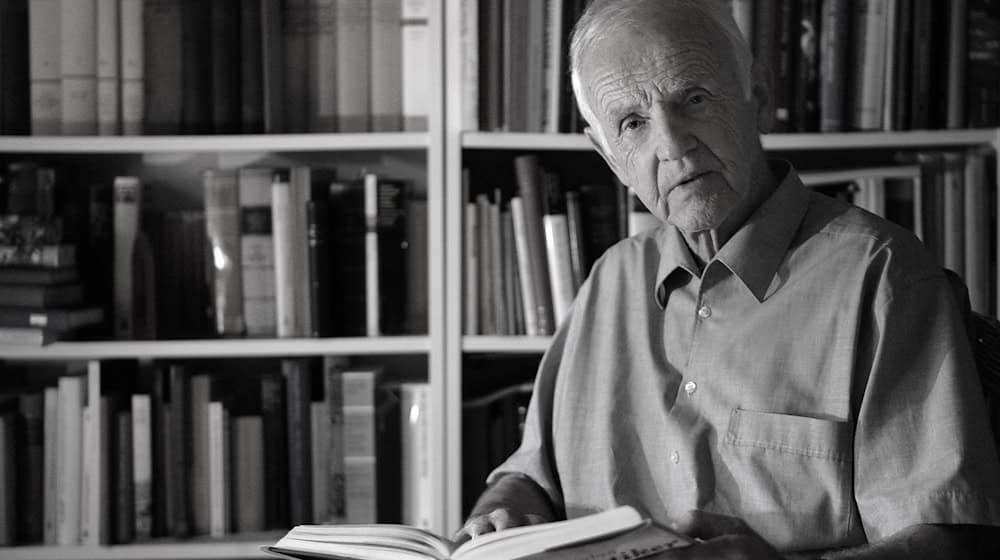 Bekommt eine Gedenktafel in Britz: Schriftsteller Günter de Bruyn (1926-2020). / Foto: Patrick Pleul/dpa-Zentralbild/dpa