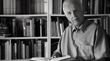 Bekommt eine Gedenktafel in Britz: Schriftsteller Günter de Bruyn (1926-2020). / Foto: Patrick Pleul/dpa-Zentralbild/dpa