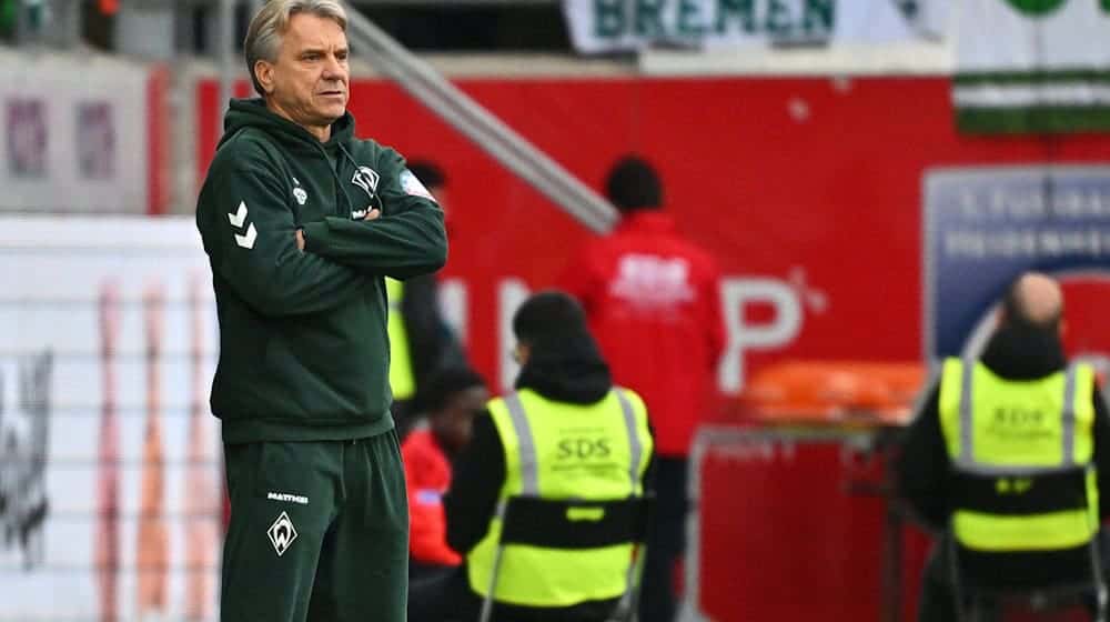 Trainer Horst Steffen und Werder Bremen empfangen Union Berlin / Foto: Jan-Philipp Strobel/dpa