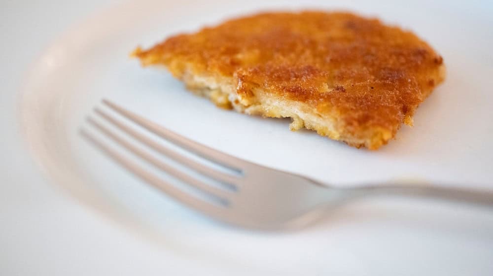 Ein veganes «Schnitzel» - darf es künftig noch so heißen? (Symbolbild) / Foto: Marijan Murat/dpa