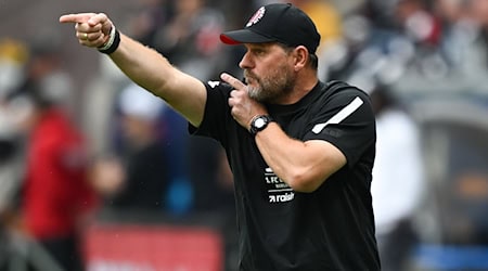 Trainer Steffen Baumgart von Union Berlin. (Archiv) / Foto: Arne Dedert/dpa