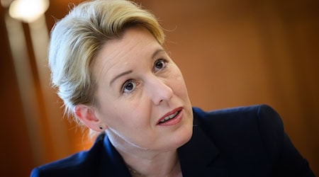 Für Wirtschaftssenatorin Franziska Giffey ist Berlin besser als sein Ruf. (Archivbild)  / Foto: Bernd von Jutrczenka/dpa