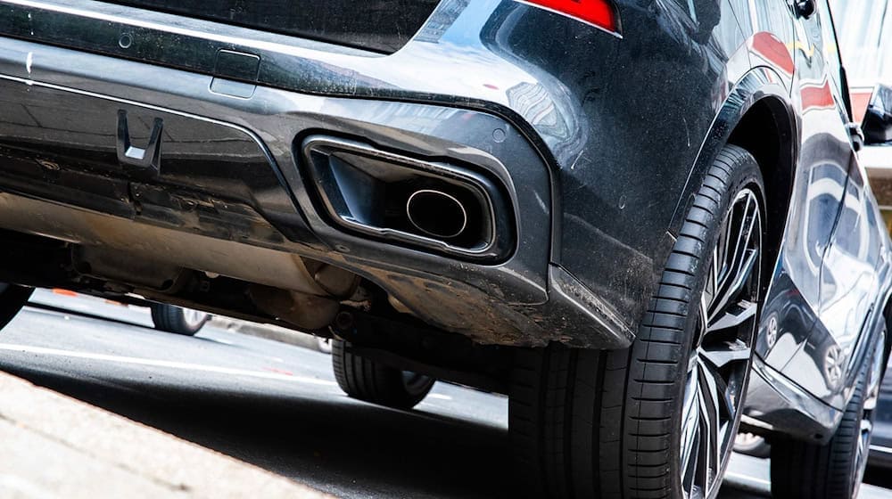 Nach einer Serienattacke auf Auspuffrohre von Fahrzeugen hat die Staatsanwaltschaft neue Erkenntnisse. (Symbolfoto) / Foto: Alicia Windzio/dpa