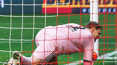 Manuel Neuer sah beim Tor der Berliner unglücklich aus.  / Foto: Andreas Gora/dpa