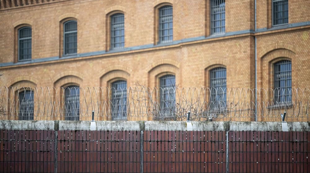  In der Justizvollzugsanstalt Moabit wird der erste Suizidpräventionsraum eröffnet. (Archivbild) / Foto: Soeren Stache/dpa