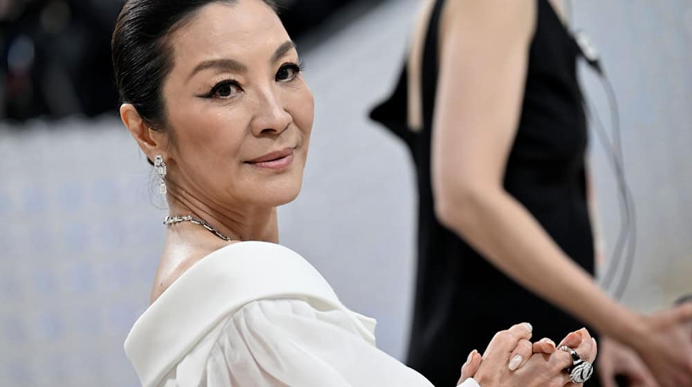 Die Berlinale ehrt Michelle Yeoh mit dem Goldenen Ehrenbären. (Archivbild) / Foto: Evan Agostini/Invision/AP/dpa