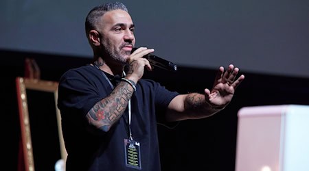 Rapper Bushido steht seit mehr als zwei Jahrzehnten auf der Bühne. (Archivbild)   / Foto: Joerg Carstensen/dpa