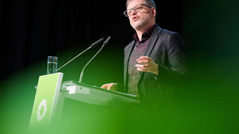 Werner Graf ist seit 2021 im Berliner Abgeordnetenhaus und seit 2022 Co-Vorsitzender der Grünen-Fraktion.  / Foto: Annette Riedl/dpa