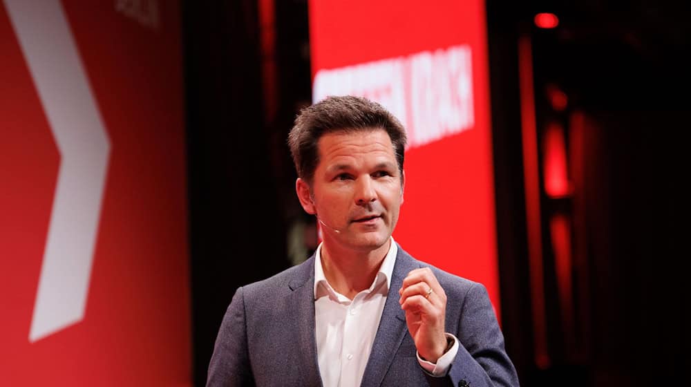 Die Berliner SPD will Steffen Krach als Spitzenkandidat für die Abgeordnetenhauswahl 2026 nominieren. (Archivbild) / Foto: Carsten Koall/dpa