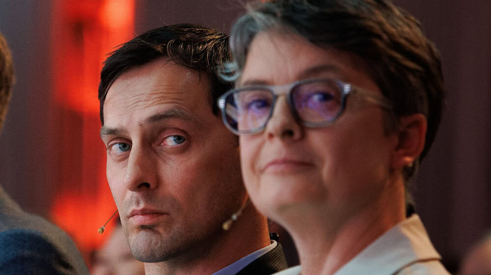 Nicola Böcker-Giannini (r) bildete seit 2024 zusammen mit Martin Hikel die Doppelspitze der Berliner SPD. (Archivbild) / Foto: Carsten Koall/dpa