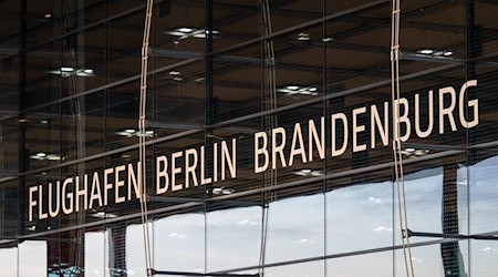 Der Flughafen wurde am späten Abend gesperrt. (Symbolbild) / Foto: Soeren Stache/dpa Der Flughafen wurde am späten Abend gesperrt. (Symbolbild) / Foto: Soeren Stache/dpa
