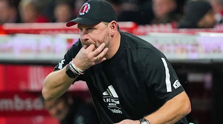 Steffen Baumgart will mit Union Berlin an die positive Leistung aus dem 2:2 gegen den FC Bayern anknüpfen. (Archivbild) / Foto: Soeren Stache/dpa