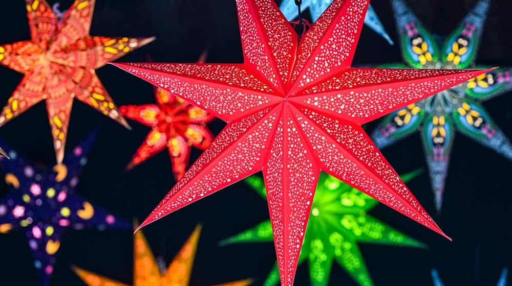 Traditionell beginnen nach Totensonntag viele Weihnachtsmärkte - so auch in Berlin. (Archivbild) / Foto: Jens Kalaene/dpa